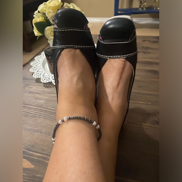 Like Smug by Prophecy sling back heels modern minimalist - Picture 8 of 9